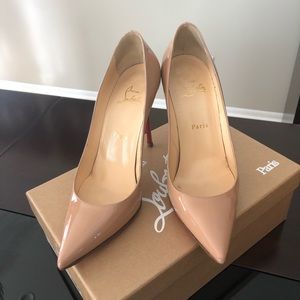 CHRISTIAN LOUBOUTIN DECOLLETE